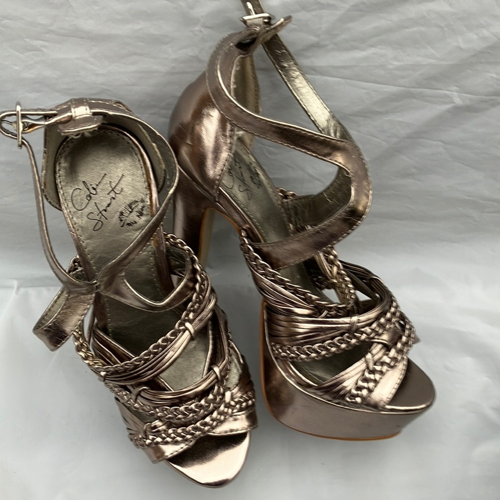 EUC Sz 5B Colin Stuart platform 5.25” heels
